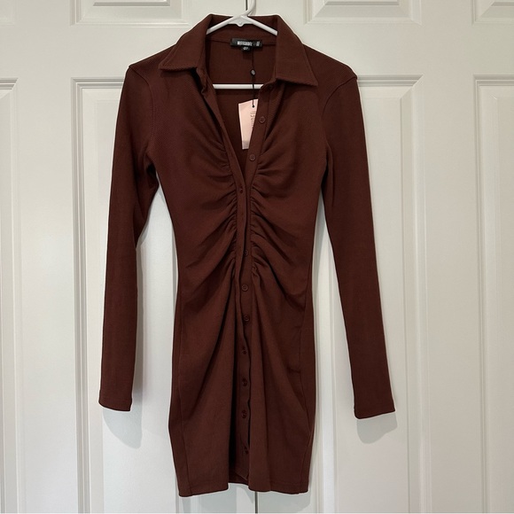 Missguided Ruched Button Up Dress NWT - Picture 3 of 3